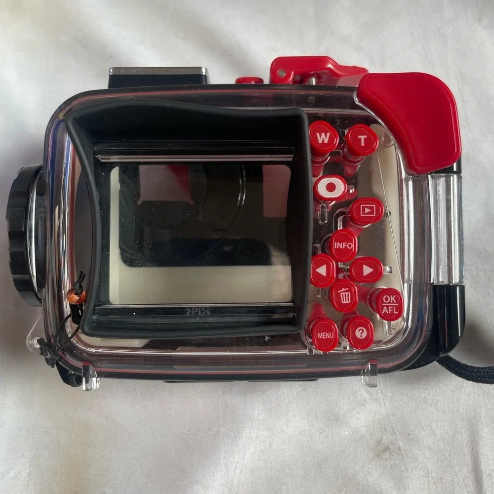Olympus PT-048 Underwater Housing for Tough 8010/6020‎ Camera